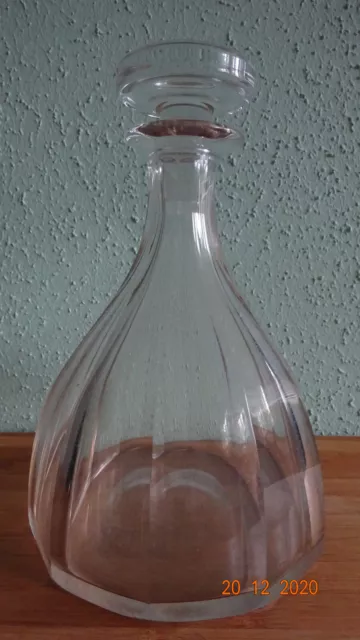 Ancienne carafe en cristal de Baccarat