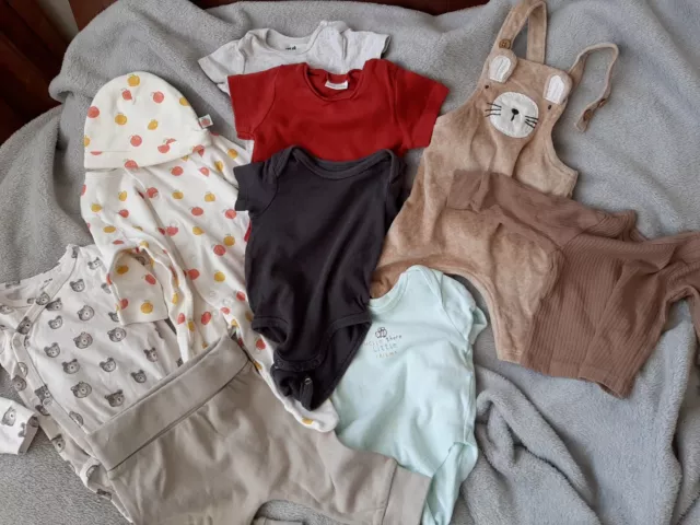 Baby boy clothes bundle 0-3 Months 15 items  bodysuit vests bibs hats rompers