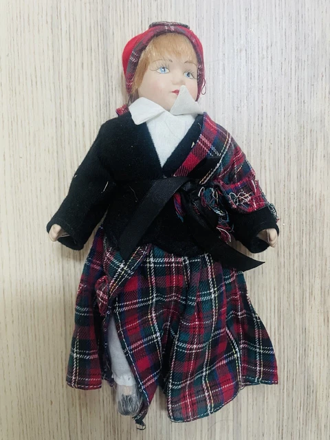 Ancienne Poupée Tête Porcelaine – 53 Cm – Années 1960