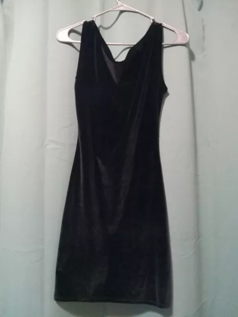 Zara TRF Collection Women's Black Velvet Sleevless Mini Dress Size Small