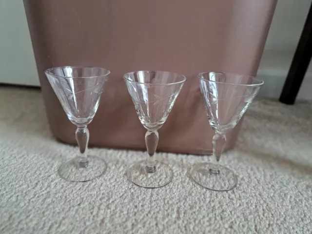 Lovely Vintage Cordial Glasses Leaf Etched Crystal Stemware 5” Glass Set 3