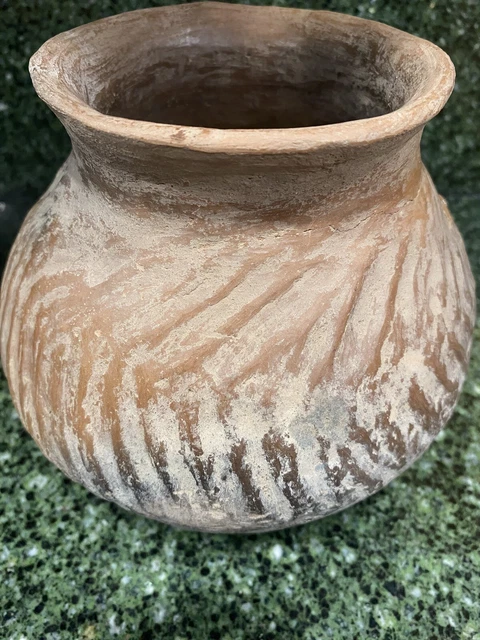 Pre-Columbian Prehistoric Casas Grandes Polychrome Olla  1130-1300 A.D.
