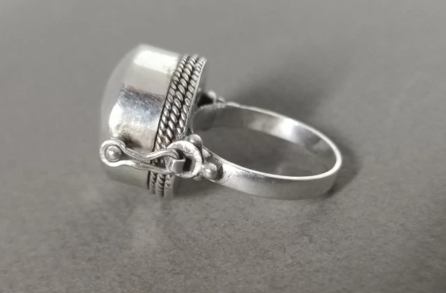 bague en argent massif, anneau ciselé, t. 55/56