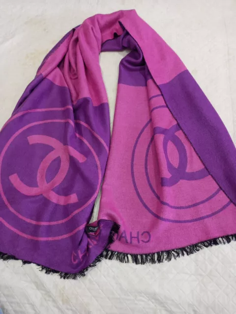 How to Wash & Clean a Silk Scarf: 10 Things You Should Never Do
