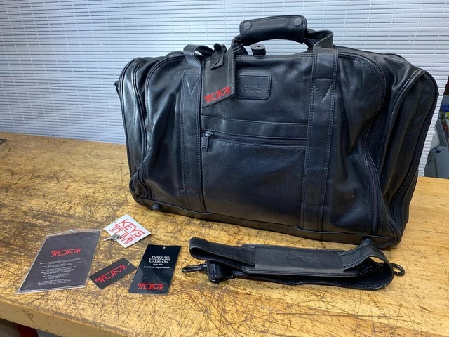Tumi Overnight Weekender Carry-On Luggage Expandable Black Leather Near Mint