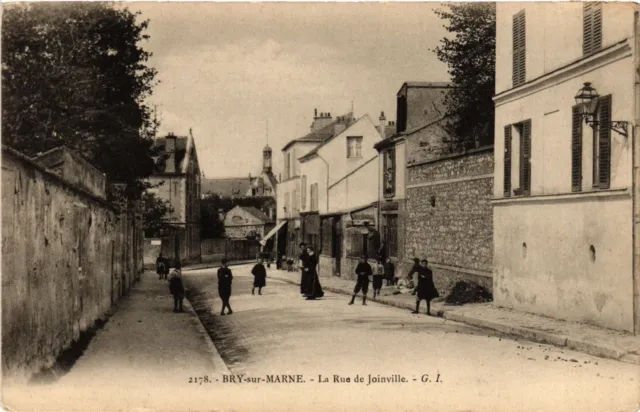 CPA BRY-sur-MARNE - La Rue de JOINVILLE (659322)