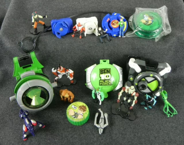 Lotto Vari Personaggi BEN TEN Orologio Temperino Beyblade Yo-Yo VINTAGE Giochi