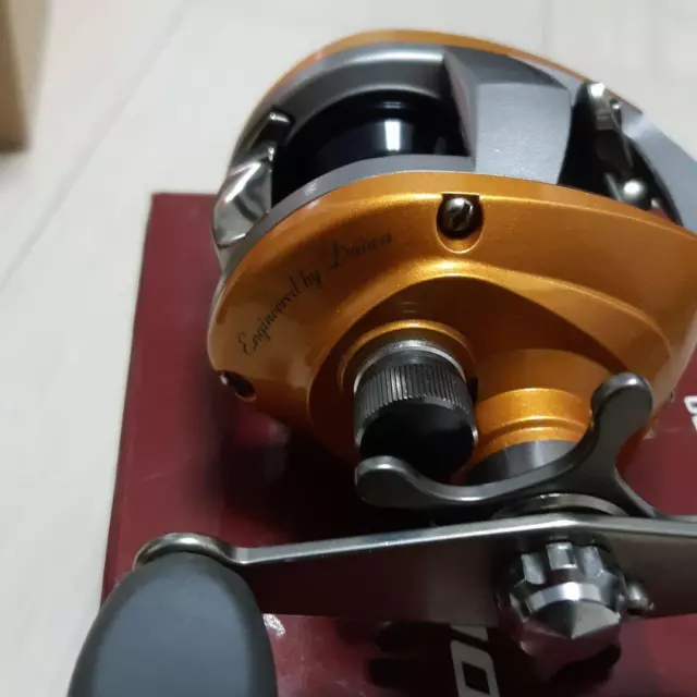 DAIWA LIBERTO PIXY Bait Casting Reel Right Double Axe Handle Fishing Trout S8819