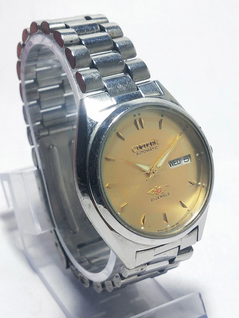 Vintage Citizen Automatic 8200 Movement Day  Date Dial Analog Wrist Watch A21