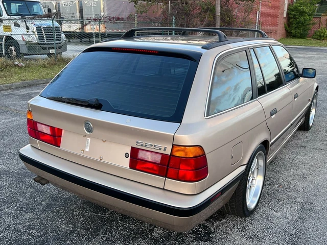 1995 BMW 5-Series 10