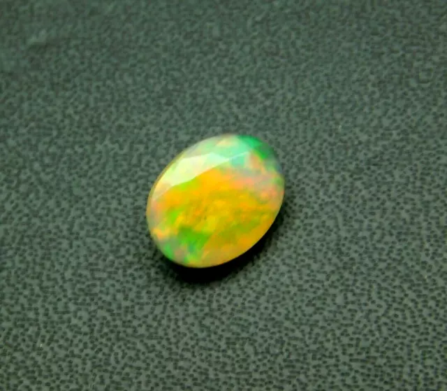 Natürlich Facettiert Äthiopische Hohe Multi Feuer Opal Selten 9x7 MM Ovalschliff 2
