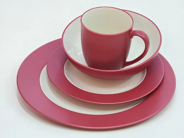 Borde Noritake Colorwave 4 piezas lugar frambuesa