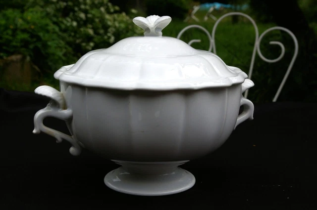 Soupière blanche modèle Louis XV en Faïence de Gien - Parfait état