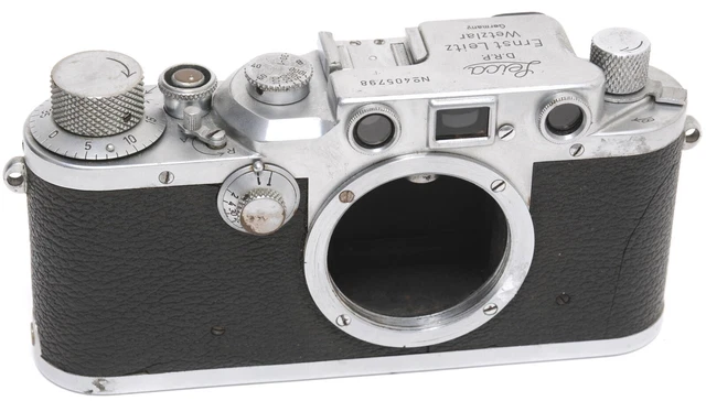 Leica IIIC camera body NEEDS SERVICE screw mount