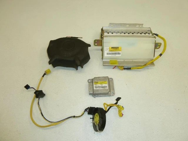 01-05 BONNEVILLE Complete Set Driver Wheel Passenger Dash Module 25725745 Clock