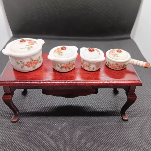 Dolls House Miniature Gorgeous Set Of China Pots And Saucepan