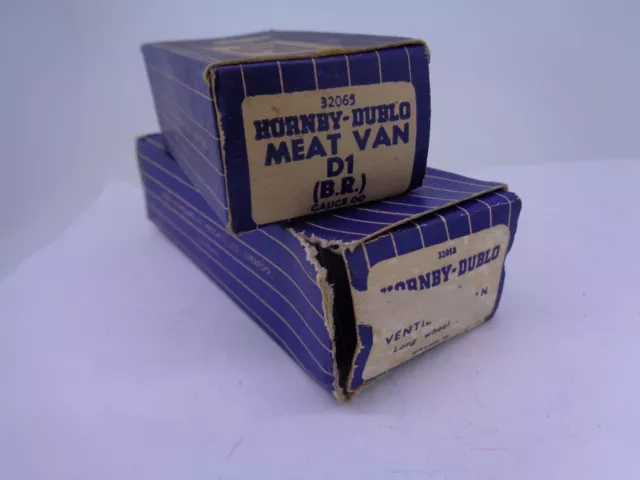 2x Hornby Dublo OO Gauge 3Rail - 32058 D1 ventilated van & 32065 Meat Van
