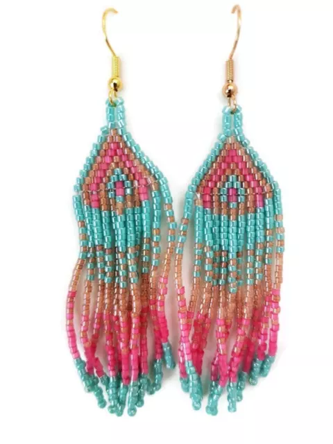 Pendientes de flecos tamaño medio hechos a mano con cuentas Miyuki estilo Boho