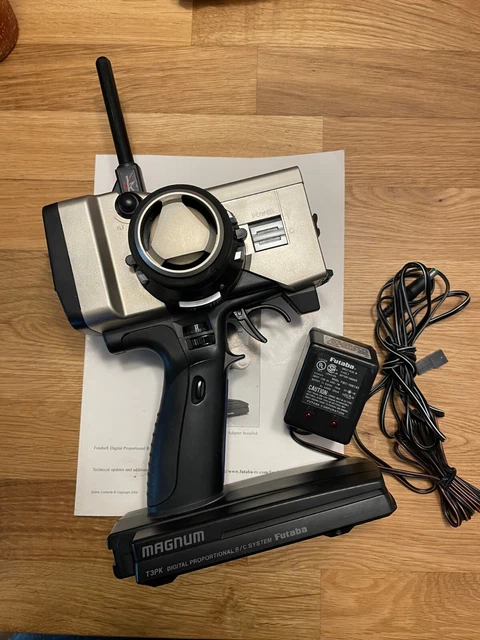 Futaba MAGNUM T3PK 3 Channel Radio with 75 MHZ Module Charger Manual and Battery Futaba MAGNUM T3PK 3 Channel Radio with 75 MHZ Module Charger Manual and Battery