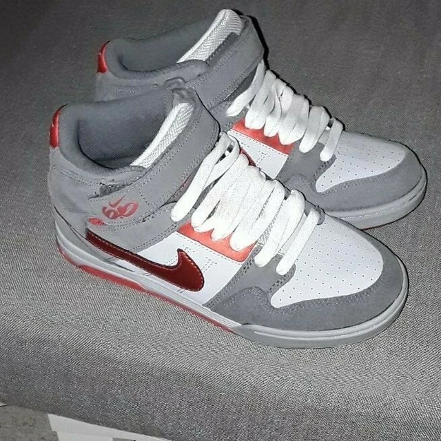 Nike air deals mogan mid