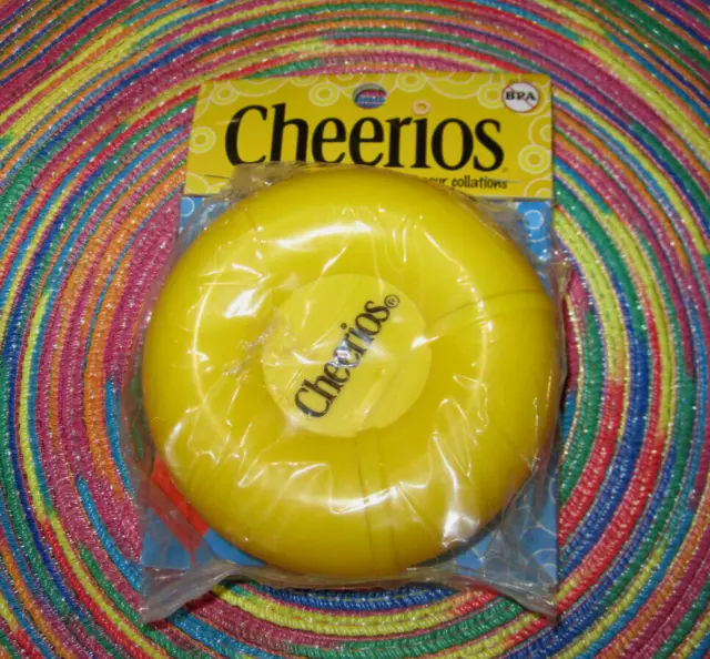 https://www.picclickimg.com/EJAAAOSwEg1lYjB0/CHEERIOS-Snack-Container-Yellow-Plastic.webp