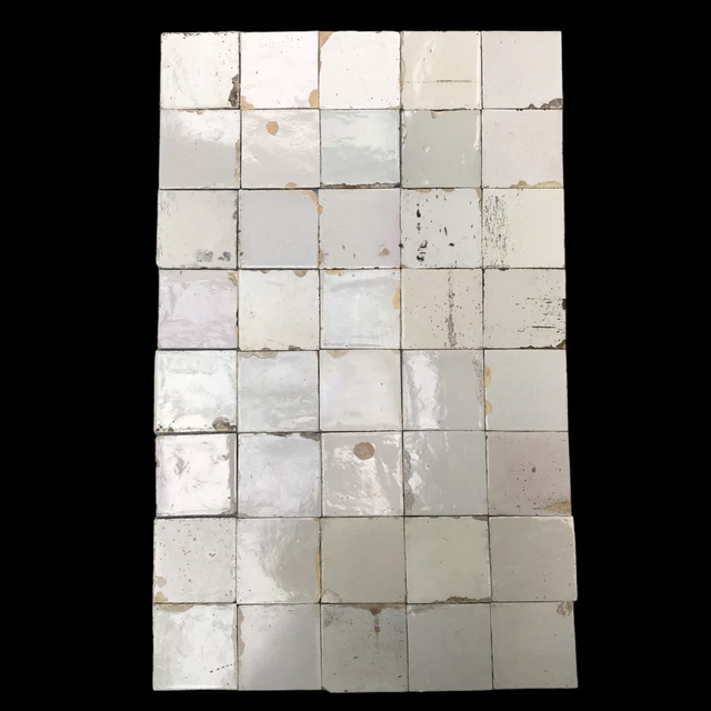 Large field of 40 Dutch Delft White tiles, "witjes", 18th/19th ct.