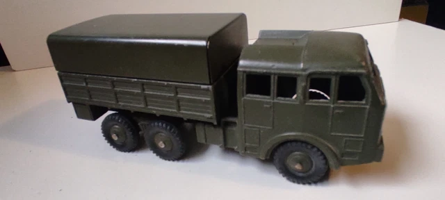 DINKY TOYS BERLIET Militaire 6X6 Grue Ref 826 Made In France EUR 34,80