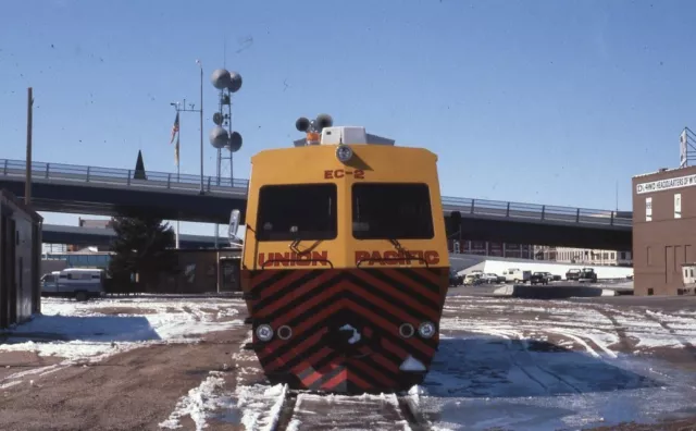 UPRR UNION PACIFIC Railroad Locomotive Original 1985 Photo Slide