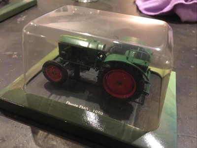 DEUTZ plaque " PLACE DE MON TRACTEUR DEUTZ D40  " 