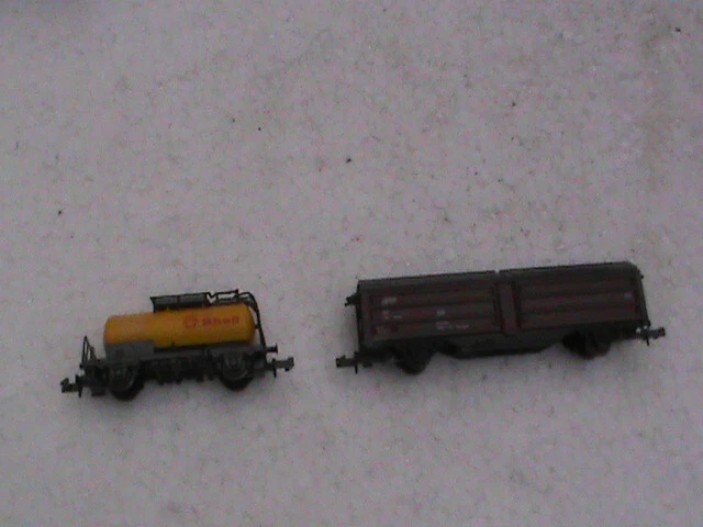 lot de 2 wagons marchandises ECHELLE N ARNOD/1 WAG COUVERT/ CITERNE SHELL