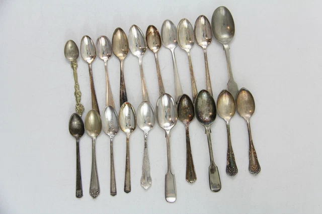 20x DEMITASSE SPOON FLATWARE SILVERPLATE LOT VINTAGE CRAFT REUSE REPURPOSE