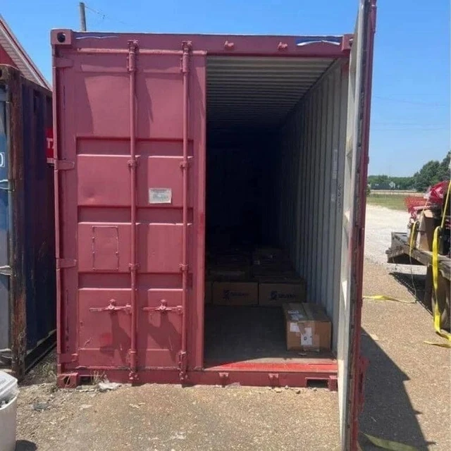 Are you looking for a reliable and spacious storage option? Contact us!