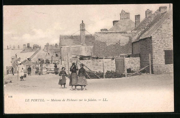 CPA Le Portel, Maisons de Pecheurs sur la falaise