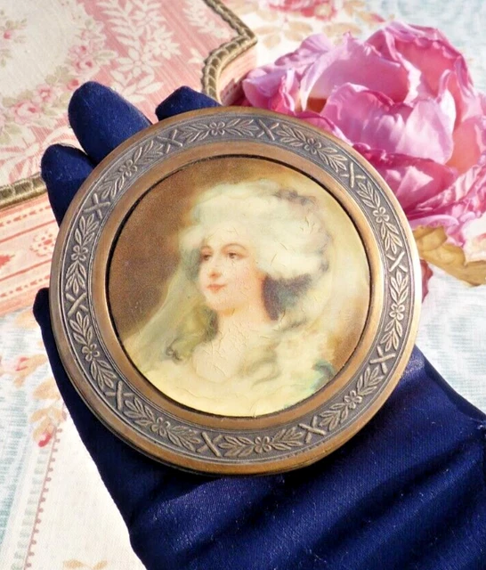 Broche Vintage Bavoir Années 40 Métal Chromé Avec Perle - Petite, Longueur 4cm, Occasion, Envoi UE Uniquement