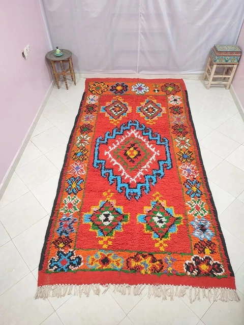 Tapis Azilal marocain vintage au design minimaliste et de style