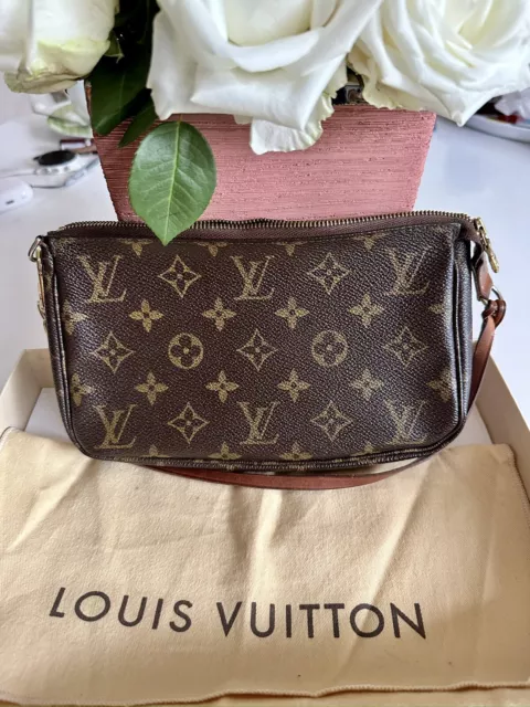 Louis Vuitton Pochette  Vintage mit Schlüsselanhänger, ORIGINAL!!