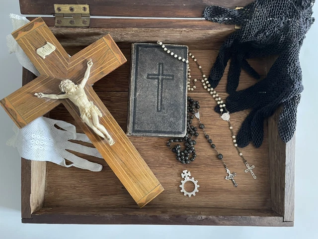 Lot D'objets Religieux Anciens – Crucifix, Croix, Vierge, Vintage Français