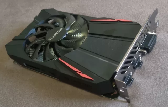 GPU - Carte Graphique - Geforce GTX 1050 Ti 4GB - Gigabyte GV-N105TD5-4GD rev1.1