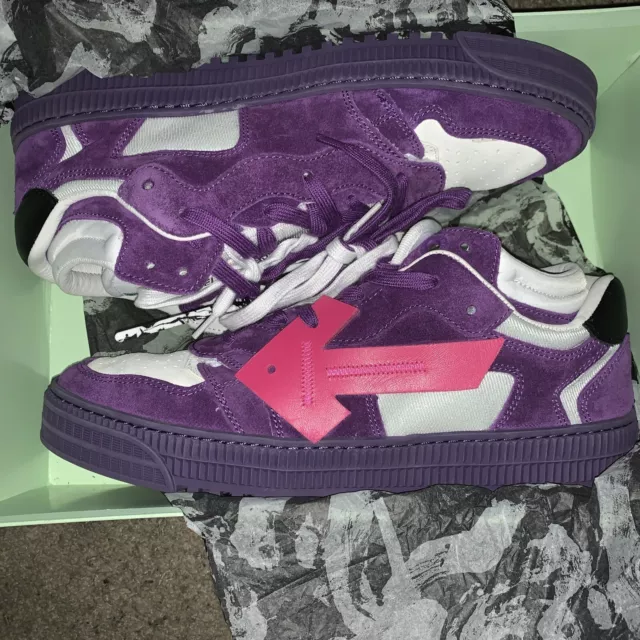 Size 11 - Off-White Off-Court Low Violet Fuchsia