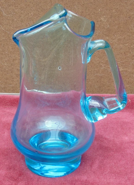 magnifique ancien très grand pichet a cidre / eau en verre bleu parfait etat