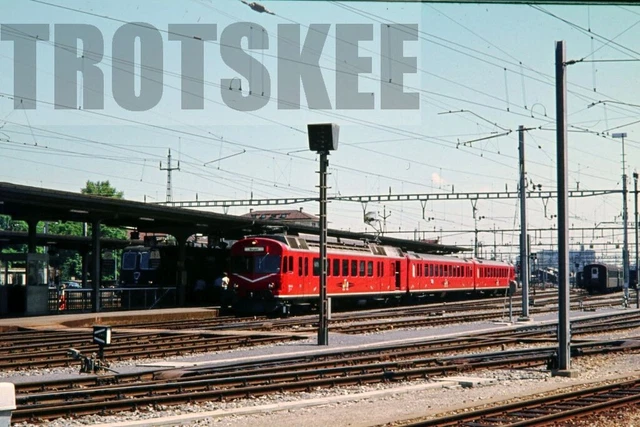 35mm Slide SWITZERLAND EBT Emmental Burgdorf Thun Electric Railcar 225 1975 Orig