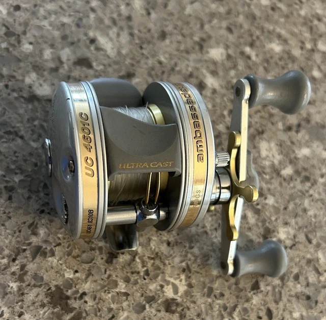 リール ambassadetr UC4601C Dual2 Deal2 Abu Garcia Ambassadeur UC 4601C Dual2 Deal 2 Black Left