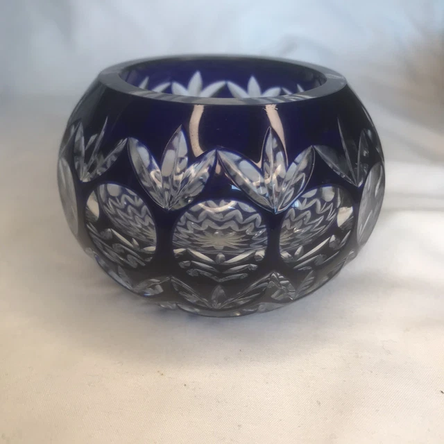 Crystal Legends by Godinger blue cut to clear rose bowl 2.5” high