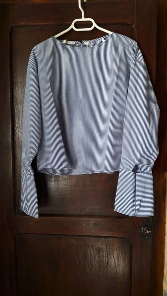 Blouse Dentelle Bleu Et Blanc Laura Fiorelli - Taille Grande (jusqu'à 48), Occasion Très Bon état