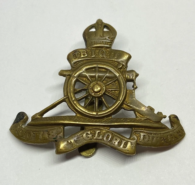 WW2 BRITISH ARMY Royal Artillery Beret Badge Maker Marked Dowler ...