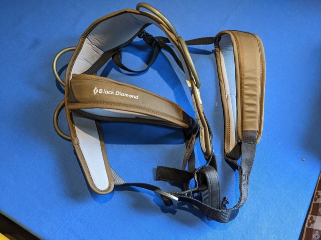 Black Diamond Climbing Harness - Size M - Focus Brown Sit Harness RN# 81935