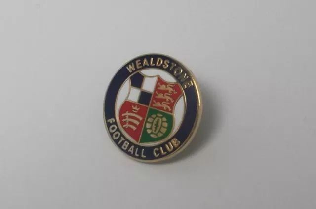 Wealdstone Fc   Enamel Crest Badge