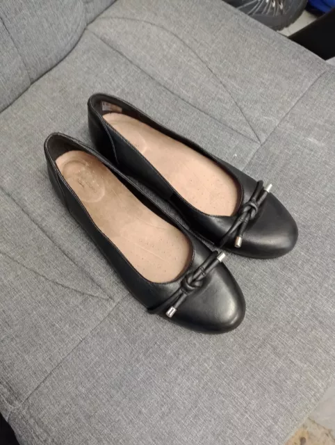 Clarks Unstructured black leather ballerina shoes size 6/39.5