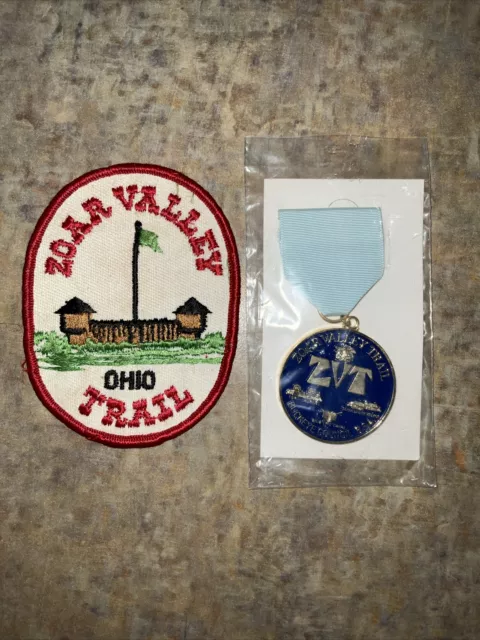 Boy Scout BSA ZOAR Valley Ohio Fort Flag Oval And Trail Medal