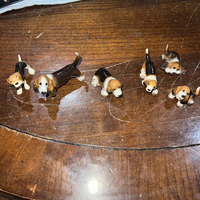 Hagen-Renaker Miniature Ceramic Beagle￼ Lot